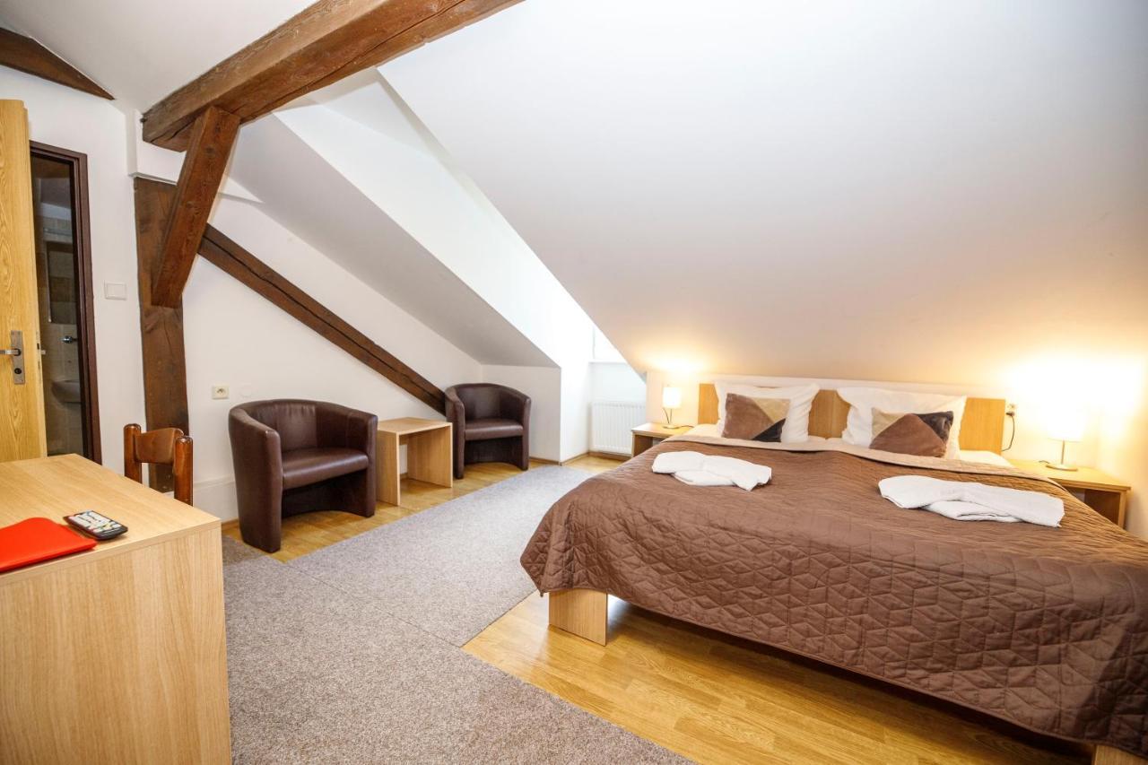 Hotel Dzban Karlova Studánka 외부 사진