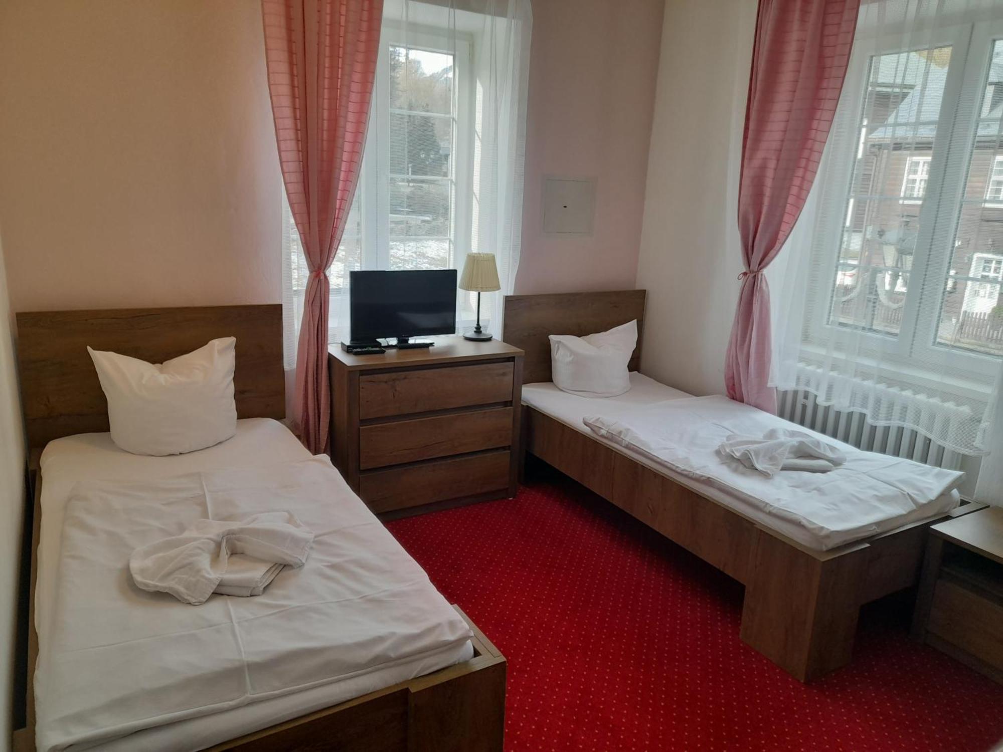 Hotel Dzban Karlova Studánka 외부 사진